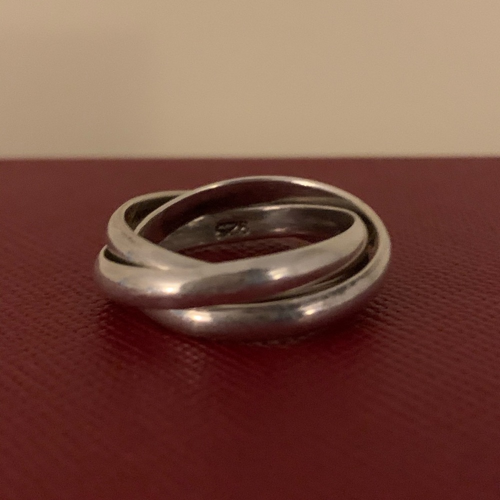 Trinity Interlocking Rolling Ring